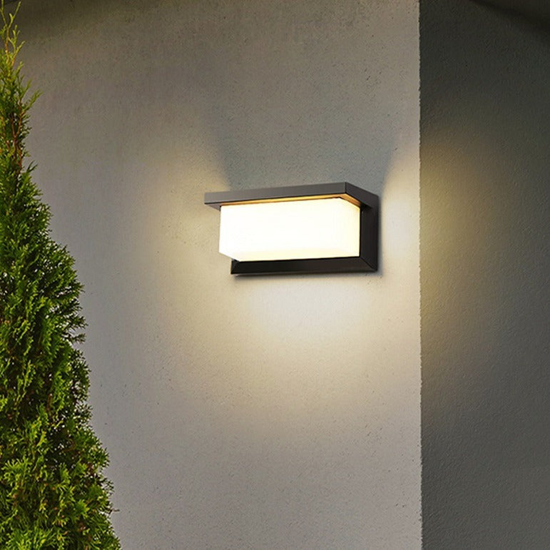Waterproof Aluminum Acrylic LED Outdoor Wall Sconce Lamp