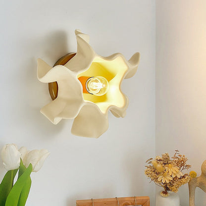 Cream Petal Iron Resin Lampshade 1 - Light Wall Sconce Lamp