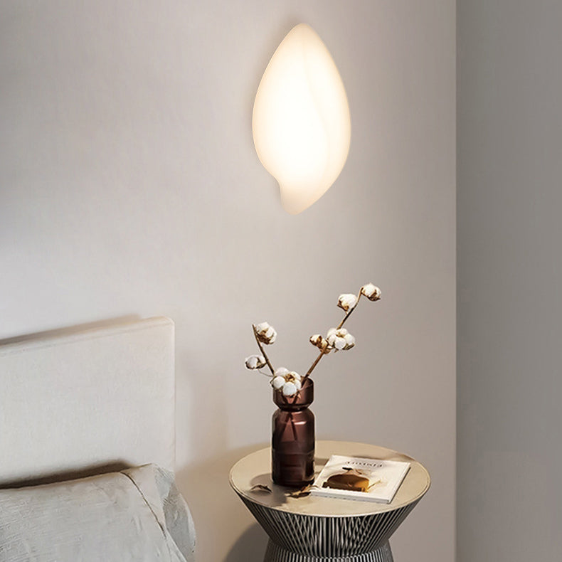 Cream Roto-molding Iron Lampshade LED Wall Sconce Lamp
