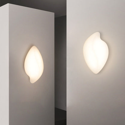 Cream Roto-molding Iron Lampshade LED Wall Sconce Lamp