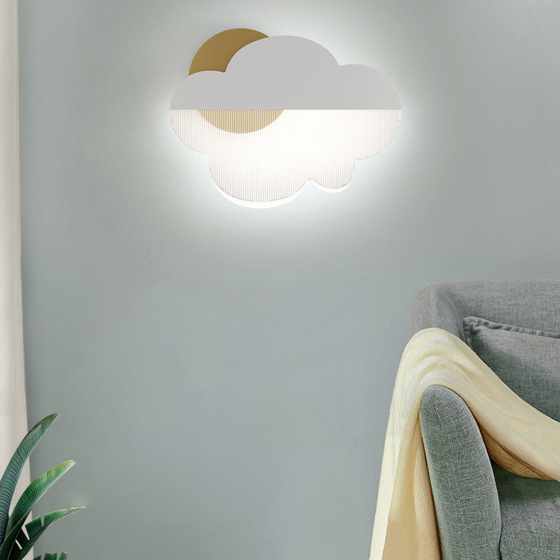 Creative Clouds Iron Acrylic Lampshade LED Wall Sconce Lamp