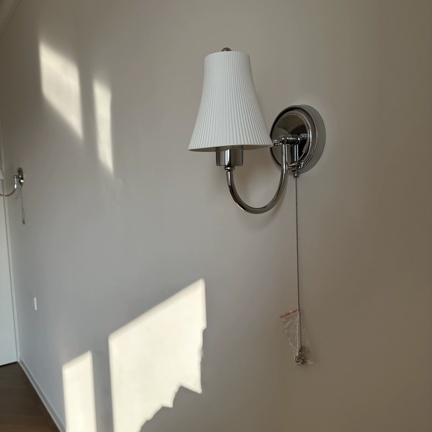 French Ceramic 1-Light Slim Waist-Shaped Wall Sconce Lamp