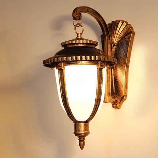 Aluminum 1-Light Outdoor Wall Sconce Garden & Balcony
