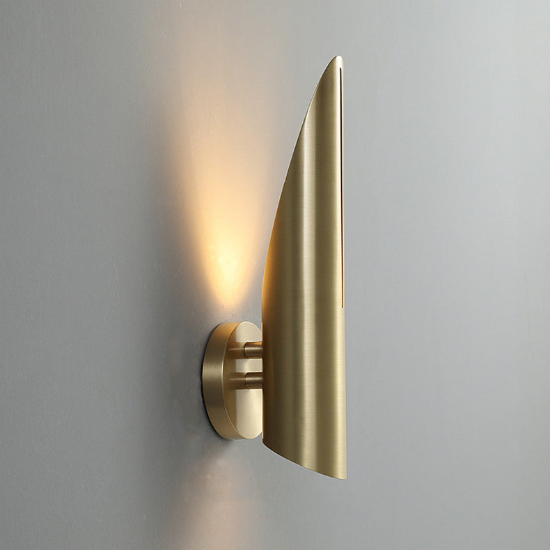 Copper Triangular Cylindrical 1-Light Wall Sconce Lamp