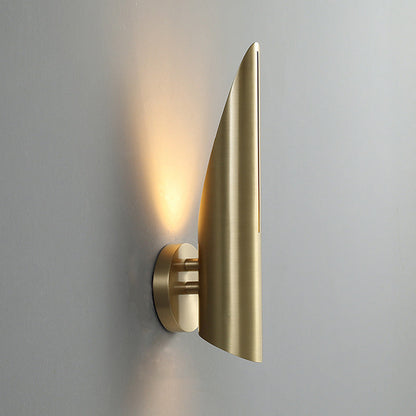 Copper Triangular Cylindrical 1-Light Wall Sconce Lamp