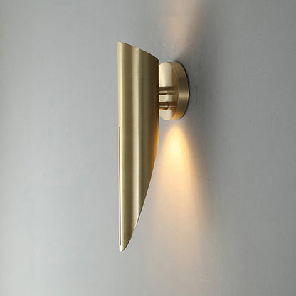 Copper Triangular Cylindrical 1-Light Wall Sconce Lamp