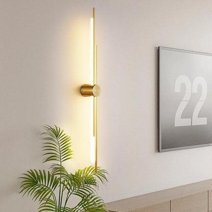 Minimalist Brass And Acrylic Linear LED Wall Sconce Lamp
