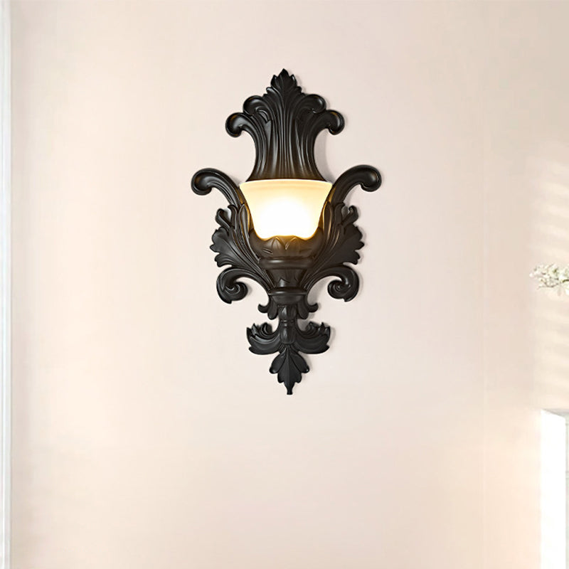French Hardware Embossed-shaped 1-Light Wall Sconce Lamp
