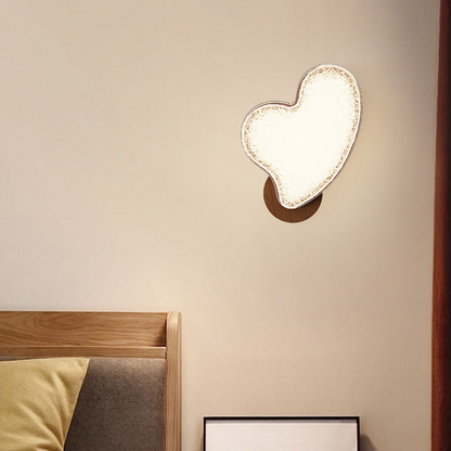 Nordic Hardware Acrylic Heart-Shaped LED Wall Sconce Lamp