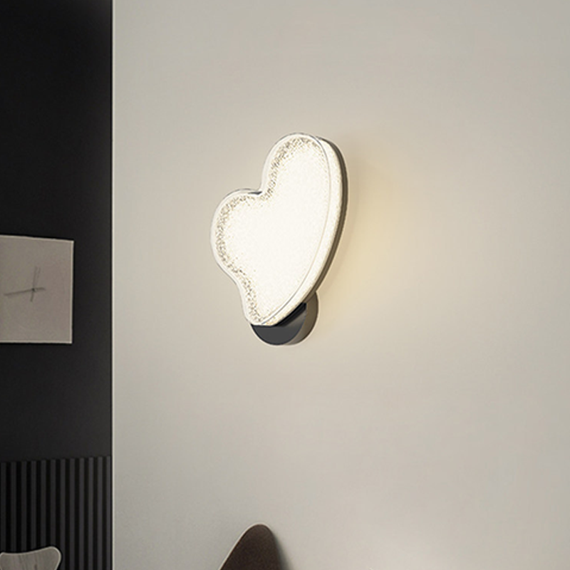 Nordic Hardware Acrylic Heart-Shaped LED Wall Sconce Lamp