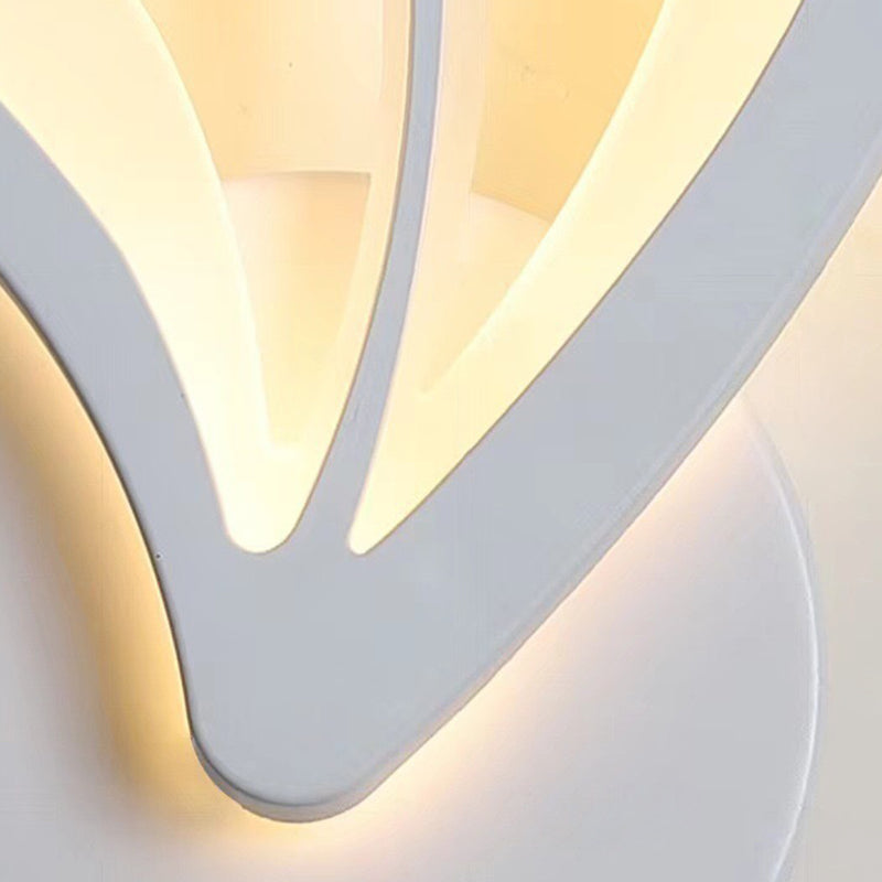 Art Deco Acrylic Aluminum Iron Petal LED Wall Sconce Lamp