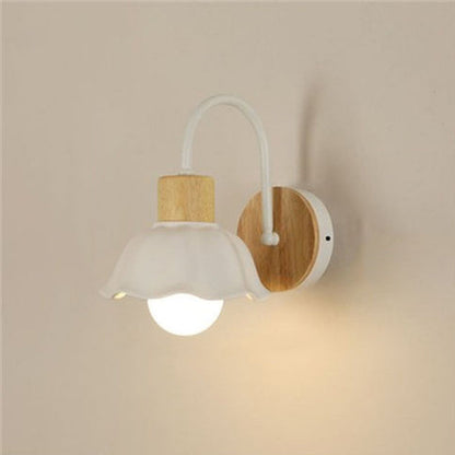 Scandinavian Glass Flower Round 1-Light Wall Sconce Lamp