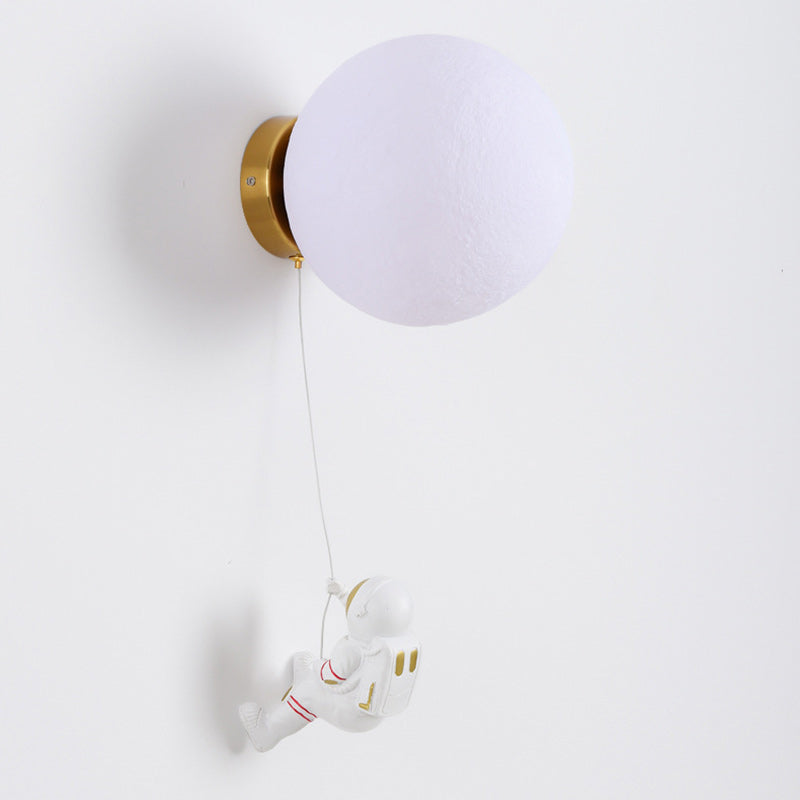Deco Iron Astronaut Planet Design 1-Light Wall Sconce Lamp