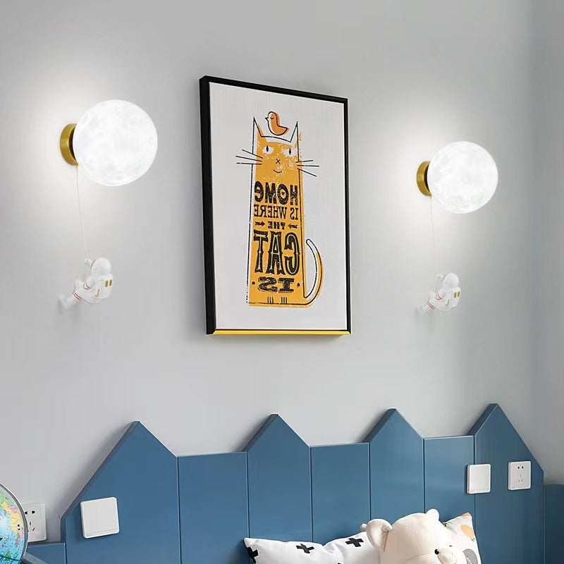 Deco Iron Astronaut Planet Design 1-Light Wall Sconce Lamp