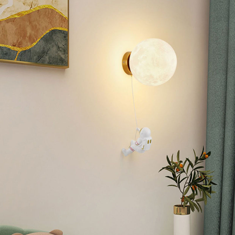 Deco Iron Astronaut Planet Design 1-Light Wall Sconce Lamp