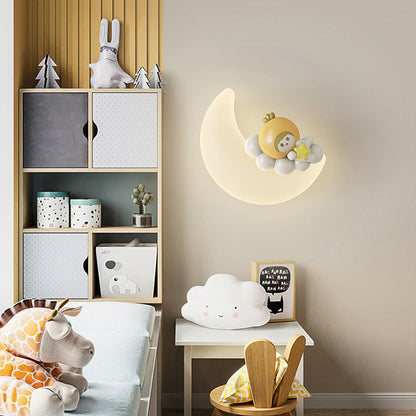 Modern Art Deco PE Iron Crescent LED Wall Sconce Lamp