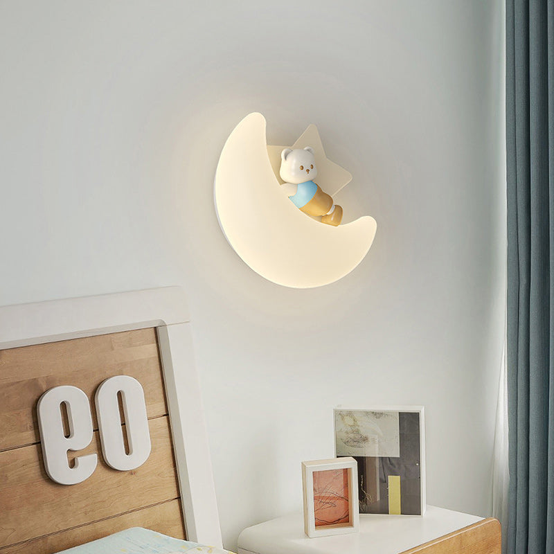 Modern Art Deco PE Iron Crescent LED Wall Sconce Lamp
