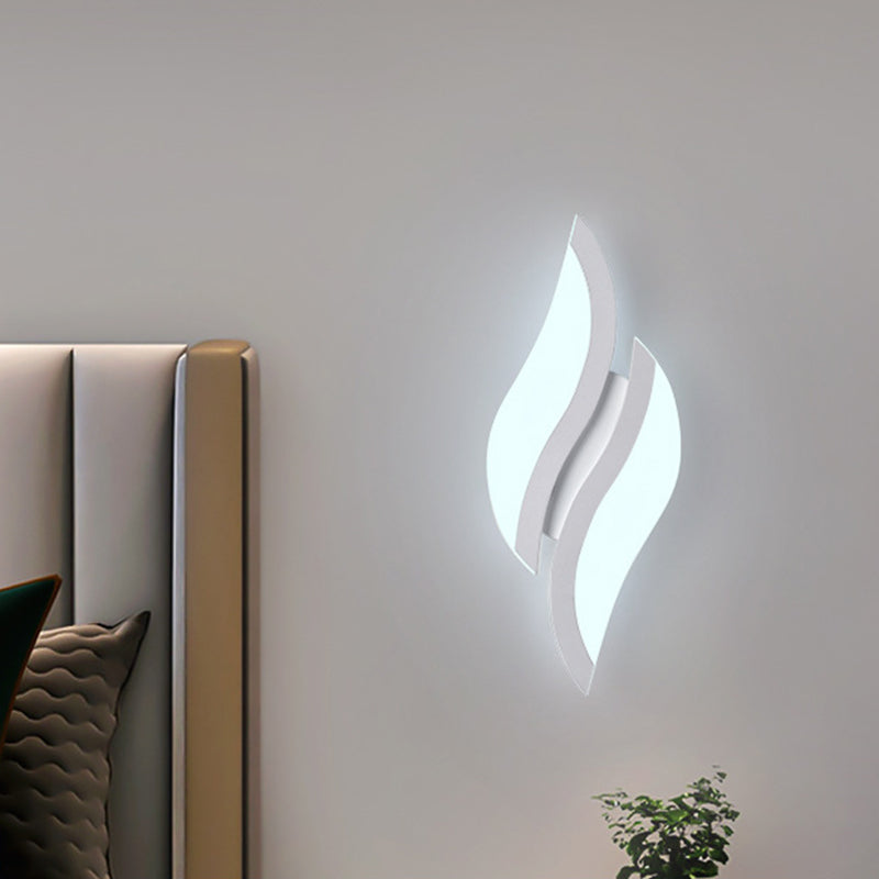 Minimalist Iron & Acrylic Leaf-Shaped LED Wall Sconce Lamp