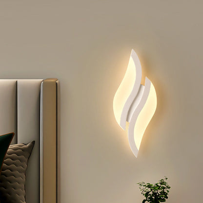 Minimalist Iron & Acrylic Leaf-Shaped LED Wall Sconce Lamp