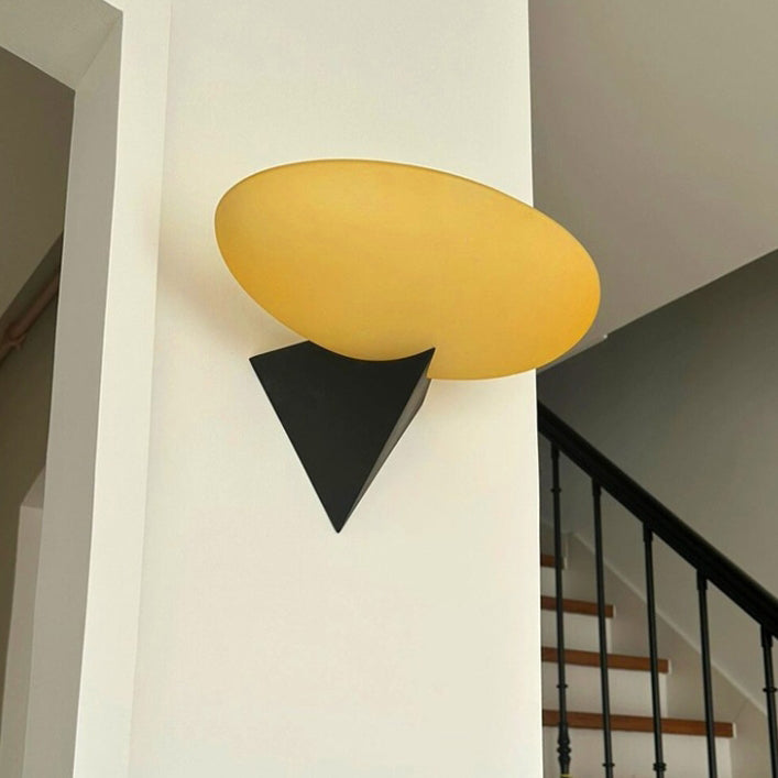 Modern Minimalist Round Iron Glass 1-Light Wall Sconce Lamp