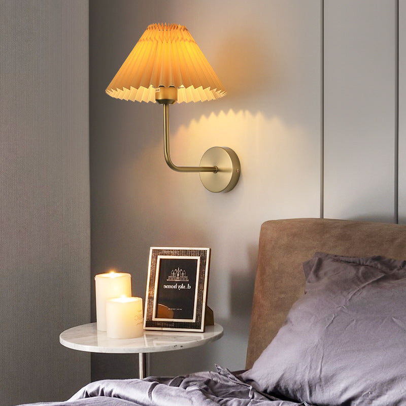 Round Pleated Iron Fabric 1-Light Wall Sconce Lamp