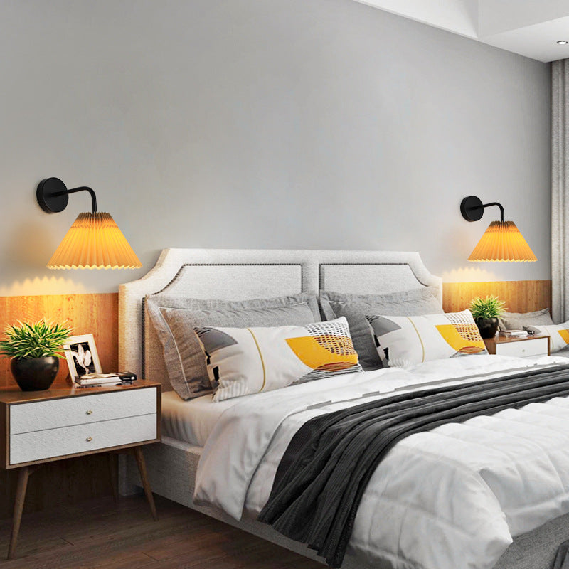 Round Pleated Iron Fabric 1-Light Wall Sconce Lamp