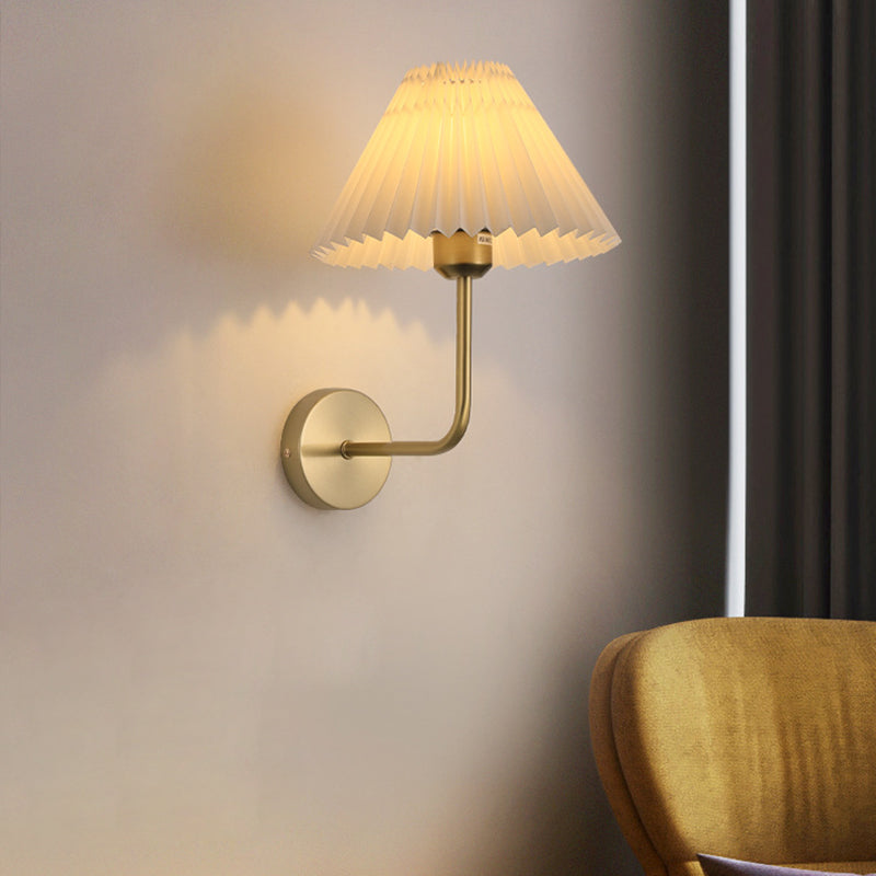 Round Pleated Iron Fabric 1-Light Wall Sconce Lamp