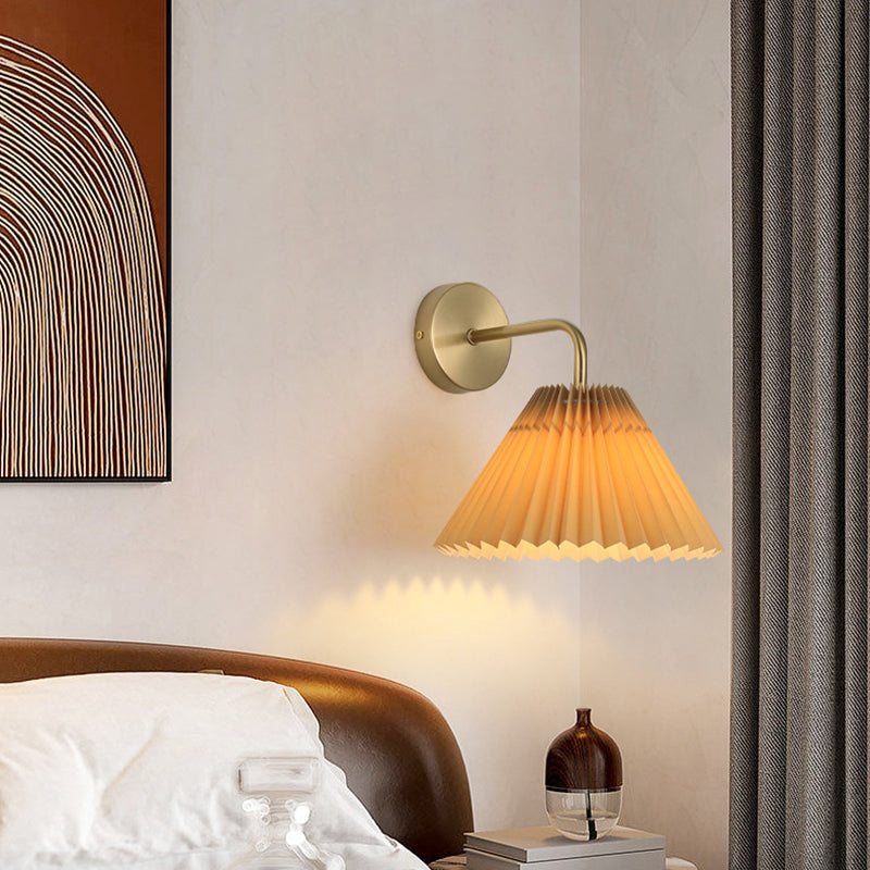 Round Pleated Iron Fabric 1-Light Wall Sconce Lamp