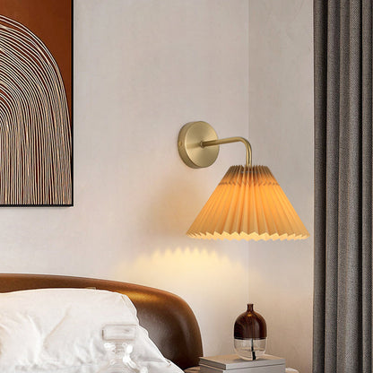 Round Pleated Iron Fabric 1-Light Wall Sconce Lamp