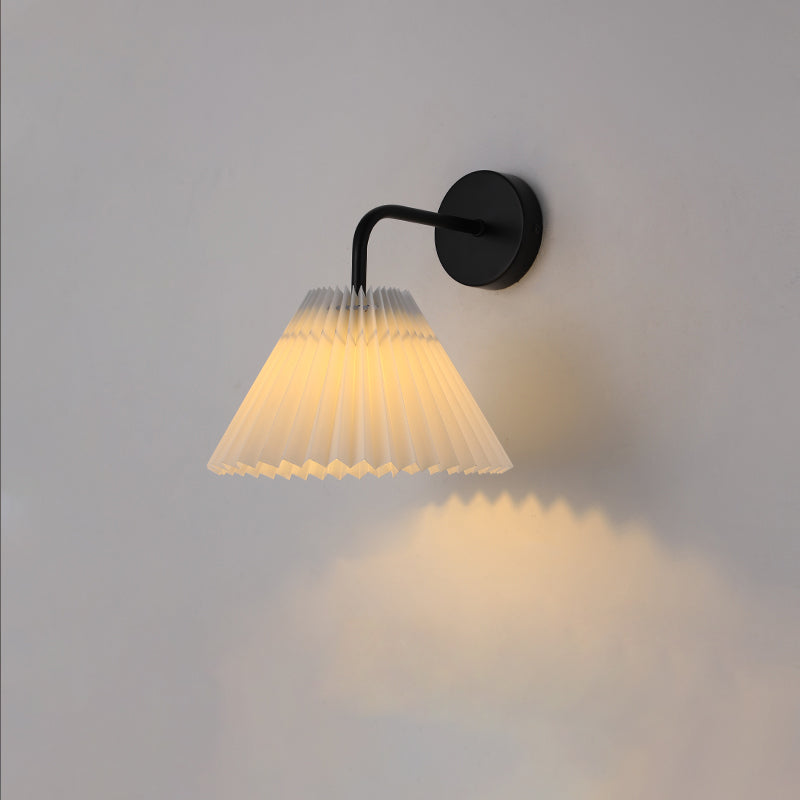 Round Pleated Iron Fabric 1-Light Wall Sconce Lamp