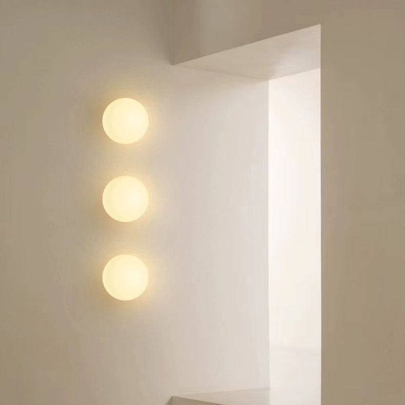 Modern Minimalist Glass Orb 1-Light Wall Sconce