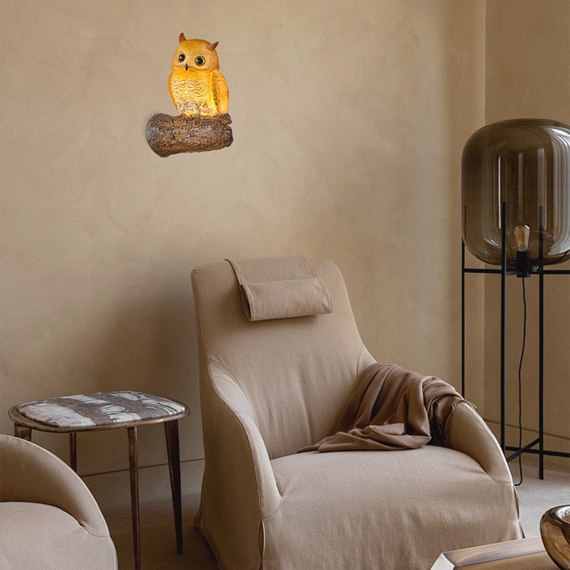 Art Deco Owl Parrot Lizard Resin 1-Light Wall Sconce Lamp