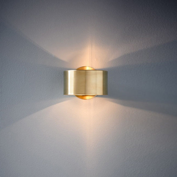 Minimalist Round Circle Iron 1-Light Wall Sconce Lamp