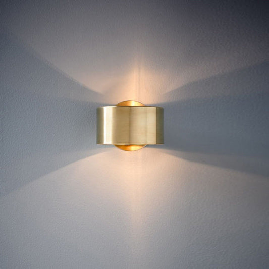 Minimalist Round Circle Iron 1-Light Wall Sconce Lamp