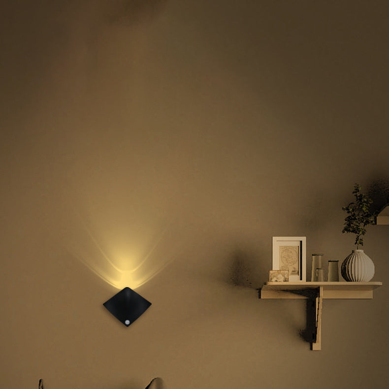 Sensor Diamond Devilfish Shape Acrylic LED Wall Sconce Lamp