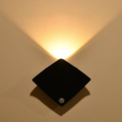 Sensor Diamond Devilfish Shape Acrylic LED Wall Sconce Lamp