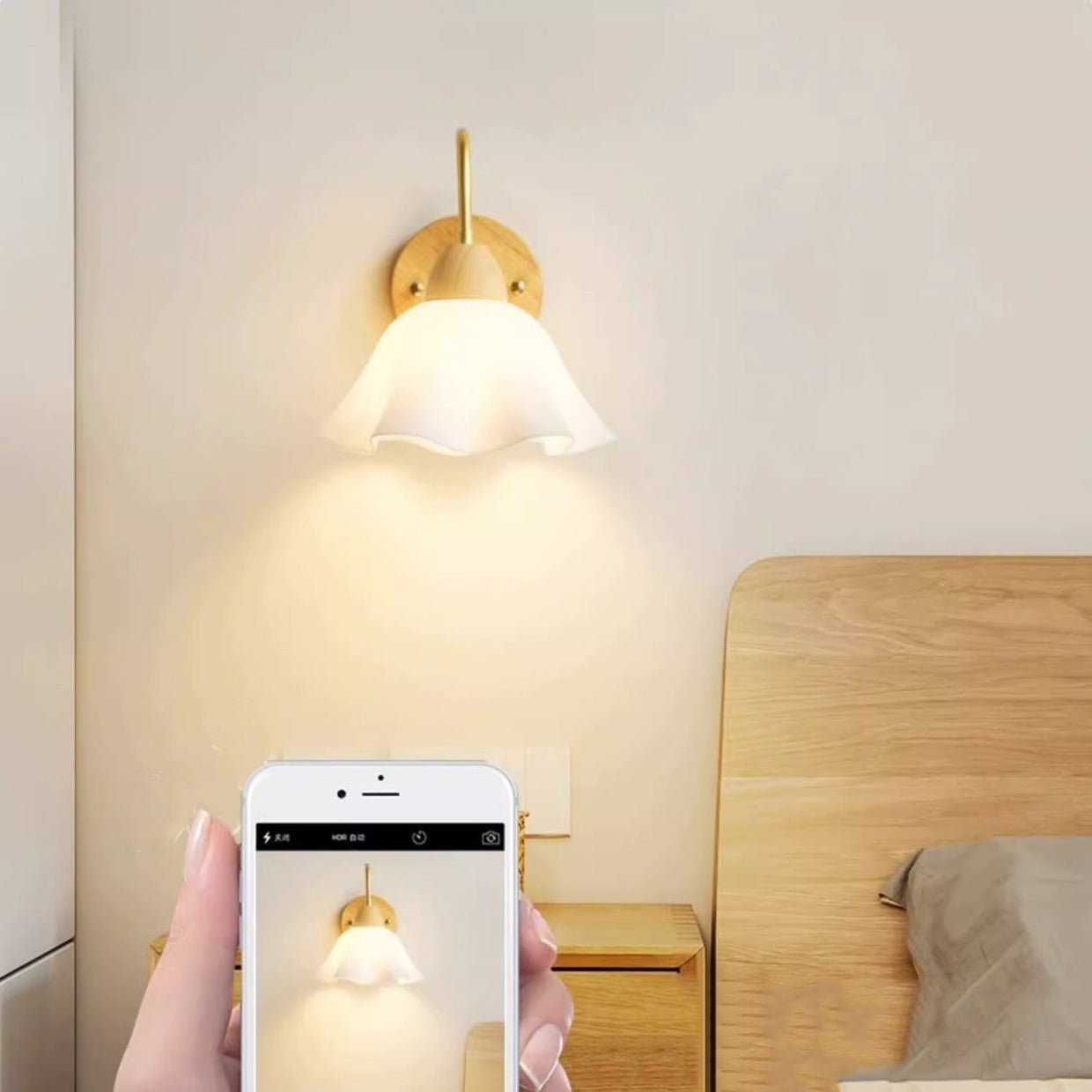 Flower Acrylic Shade Wood Frame 1-Light Wall Sconce Lamp