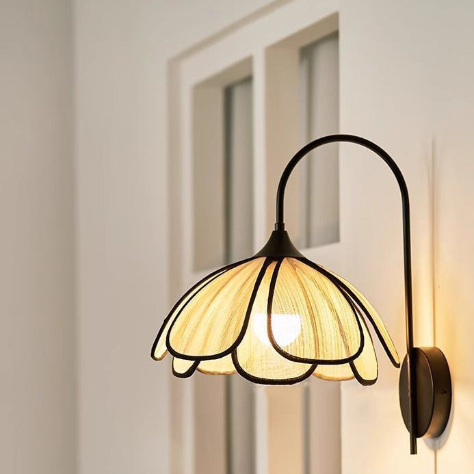 Retro Dome Petal Fiber Woven 1-Light Wall Sconce Lamp