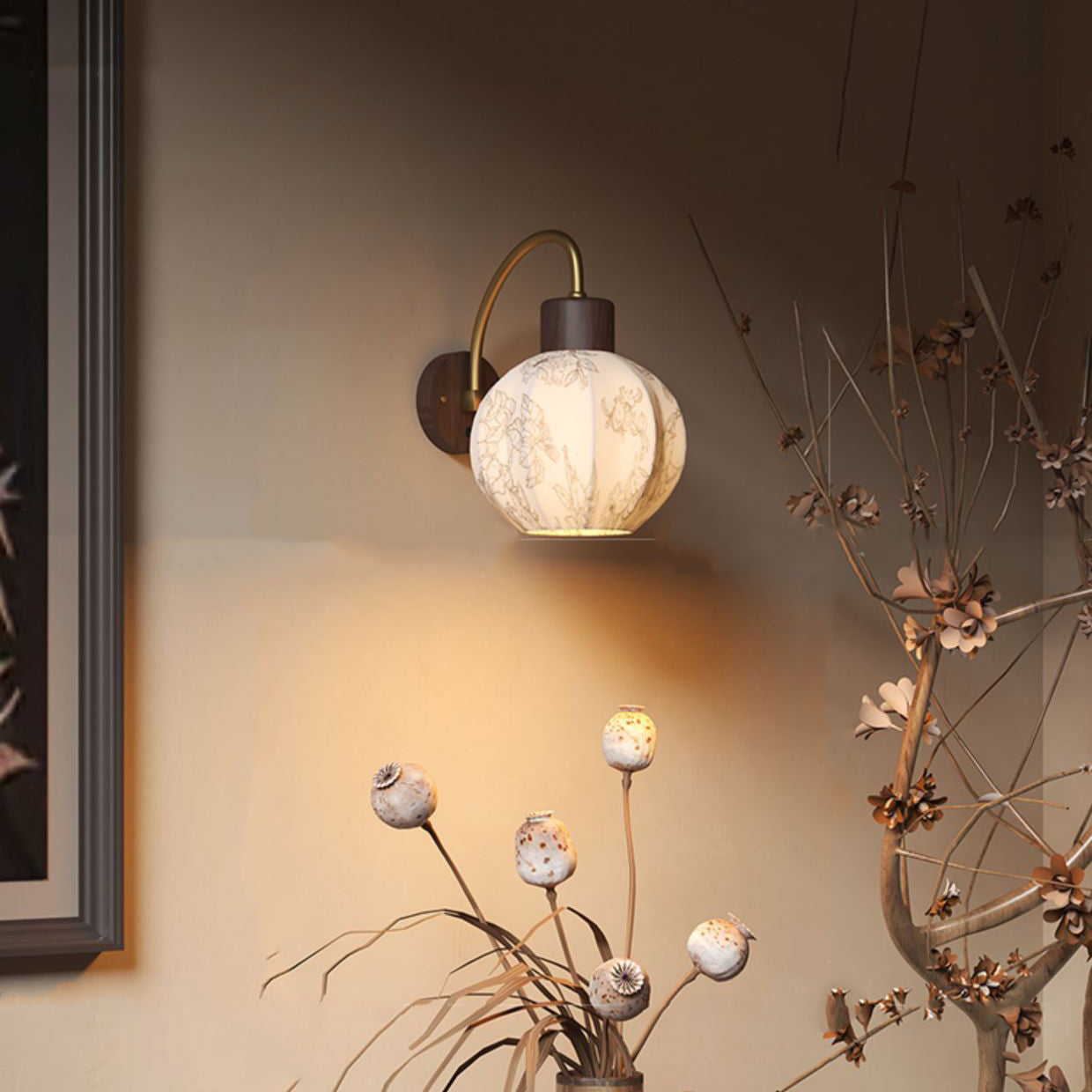 Curved Wood Frame Fabric Shade 1-Light Wall Sconce Lamp