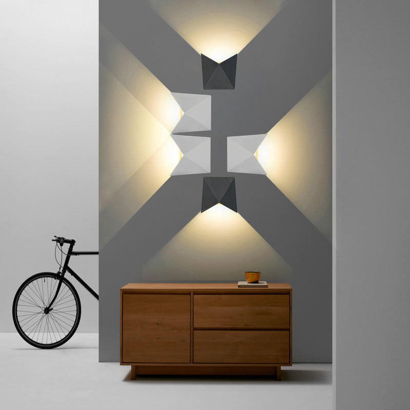 Minimalist Irregular Shape Aluminum LED Wall Sconce Lamp