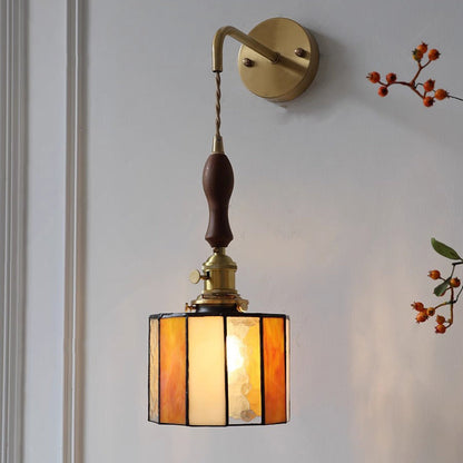 Round Brass Stained Glass Shade 1-Light Wall Sconce Lamp