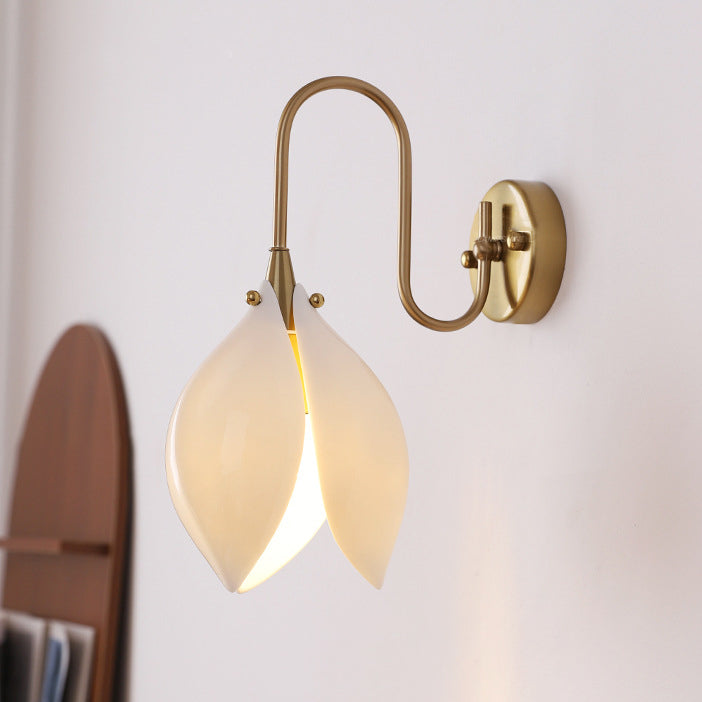 Curved Ceramic Shade Iron Frame 1-Light Wall Sconce Lamp
