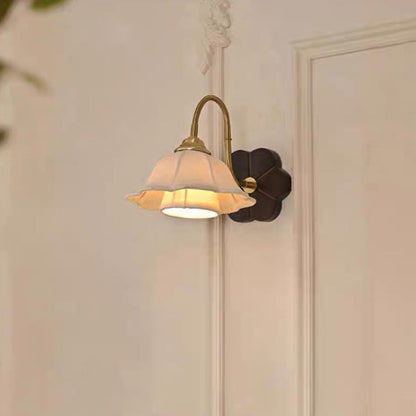French Fabric Ash Petal-Shaped 1-Light Wall Sconce Lamp