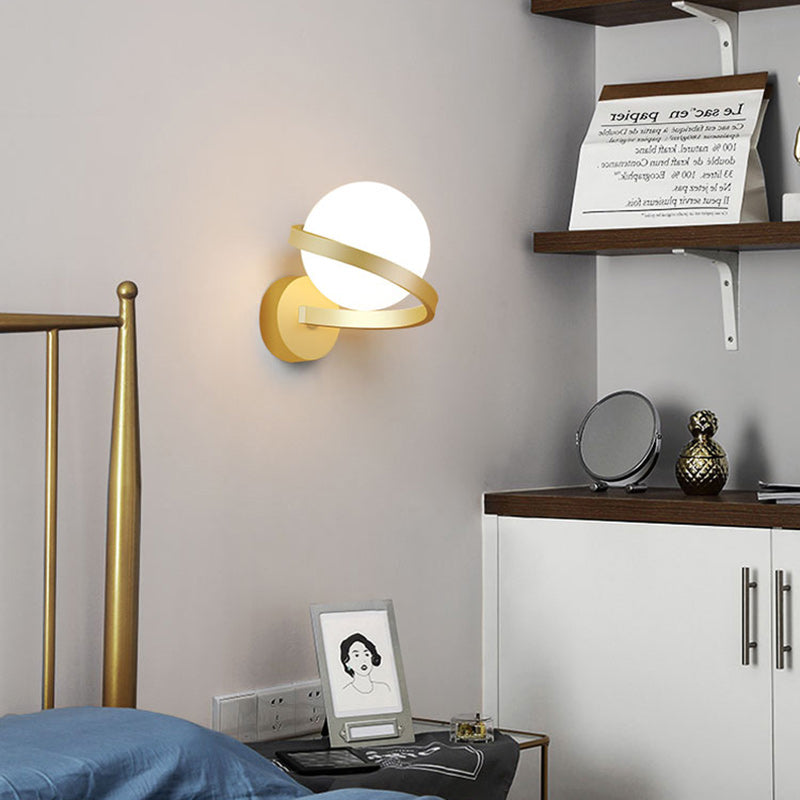 Creative Globe Iron Glass 1-Light Wall Sconce Lamp