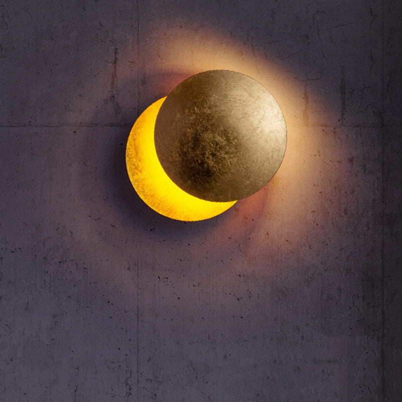 Contemporary Scandinavian Round Iron LED Wall Sconce Lamp
