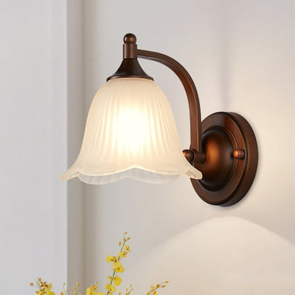 Traditional Trapezoid Iron Glass 1-Light Wall Sconce Lamp