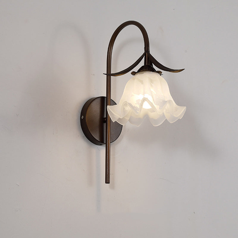 Traditional Flower Iron Glass 1-Light Wall Sconce Lamp