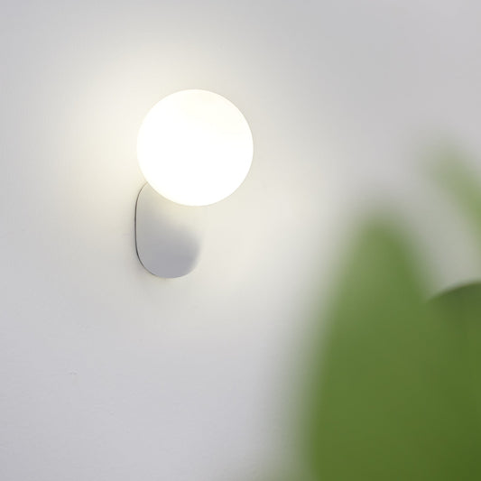 Nordic Globe Resin Glass 1-Light Wall Sconce Lamp