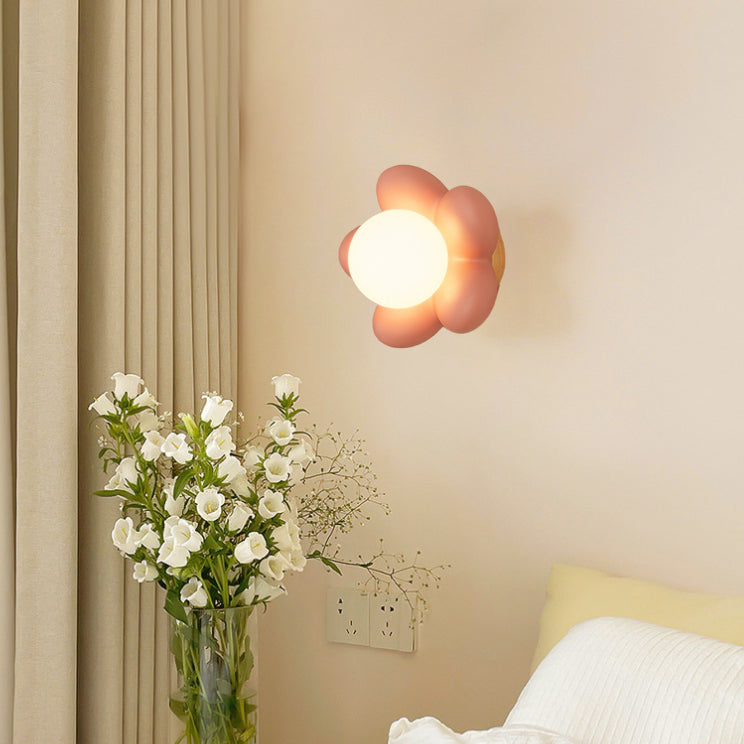 Nordic Flower Wood Resin 1-Light Wall Sconce Lamp