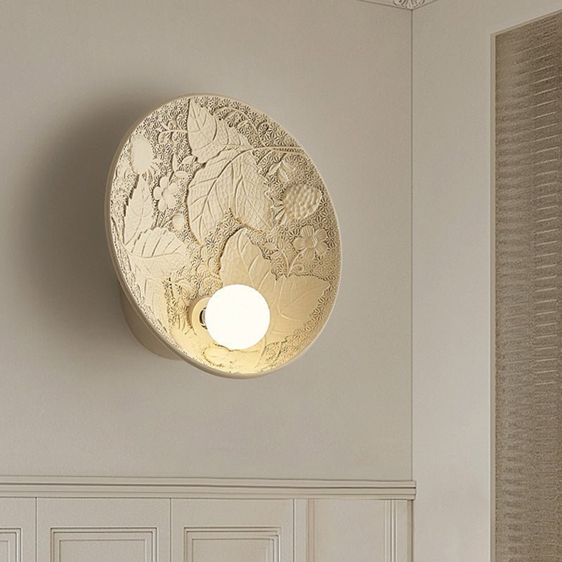 French Leaves Round Resin 1-Light Wall Sconce Lamp